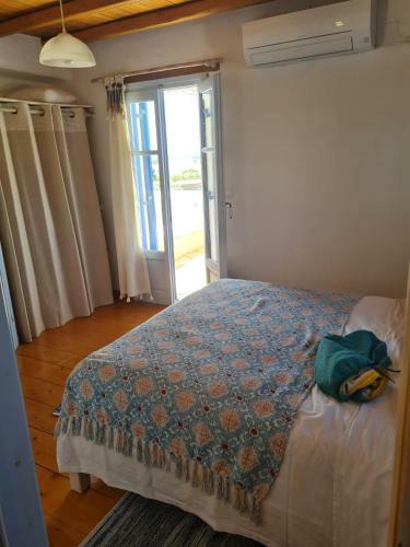 House Feinikas - Quiet Area With Beach Access