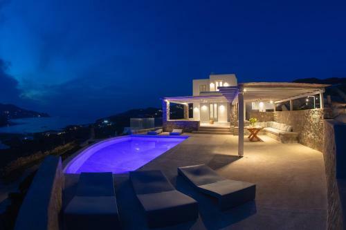 The Mykonist Ftelia Villas