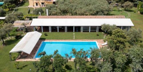 Il Quadrifoglio: Villetta Con Piscina A Formia