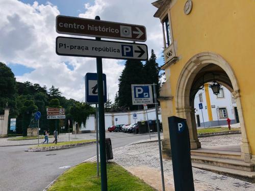P� Do Castelo - Small Studio With Breakfast & Garage