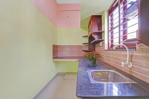 Hotel Oyo 91839 Imperial Apartment