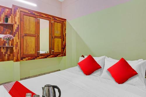 Hotel Oyo 91839 Imperial Apartment