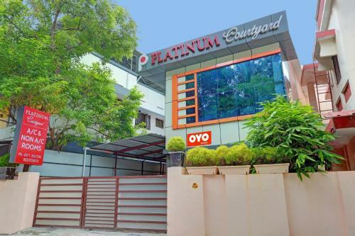 Hotel Oyo 92198 Platinum Rooms AC & Non AC