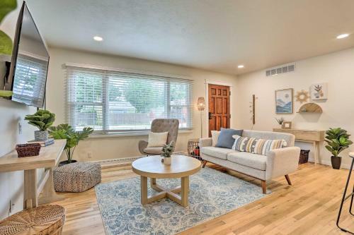Contemporary Boise House With Large Backyard!
