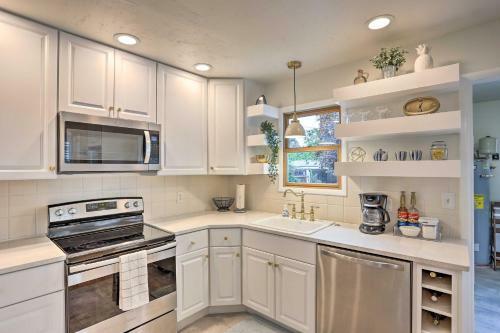 Contemporary Boise House With Large Backyard!