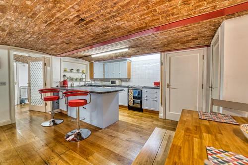 Lovely 1 Bedroom Basement Apartment