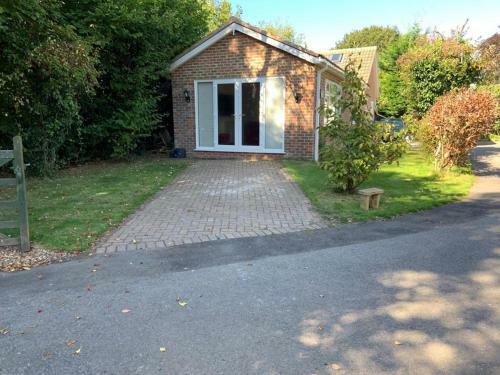 Immaculate 2-bed House In High Wycombe Hp14