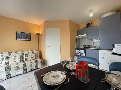 Apartamento Studio Ch�telaillon-plage, 1 Pi�ce, 4 Personnes - Fr-1-246-638