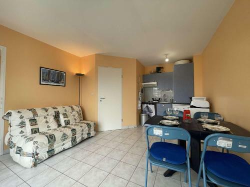 Apartamento Studio Ch�telaillon-plage, 1 Pi�ce, 4 Personnes - Fr-1-246-638