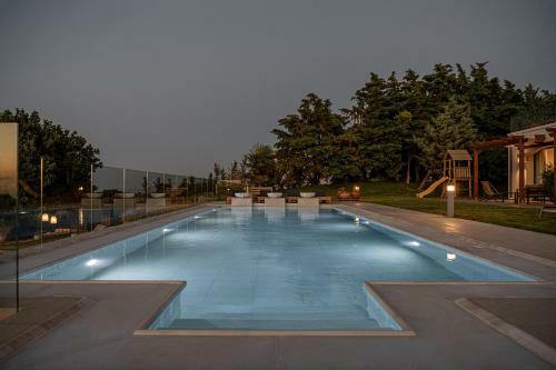 Villa Heora - The Floating Residence