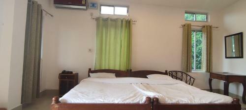 Hostal Hilltop Guest House