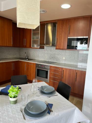 Apartamento Con Piscina Y Jard�n