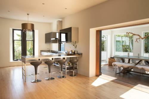 Acadia, Luxury Coastal Villa - Sleeps 10