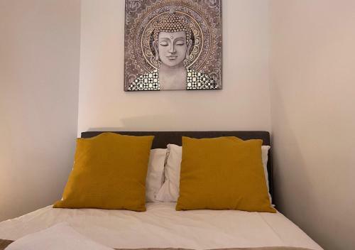 Canterbury Holiday Apartment Sleeps 6
