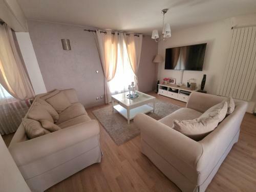 Villa Maison Individuelle Avec Sa Piscine Priv�e