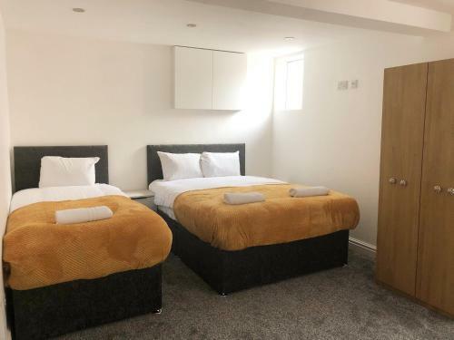 Spacious 3 Bedroom House Can Sleep 6