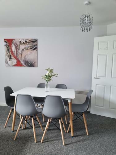 Spacious City Centre Apartment
