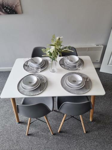 Spacious City Centre Apartment