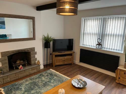 1 Bed Luxury Home In Leeds With Optional Hot Tub