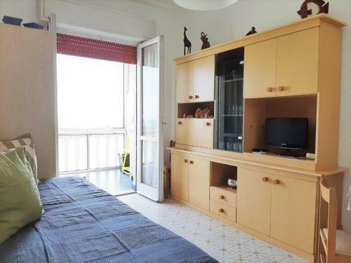 Inviting Apartment In Marotta With Veranda