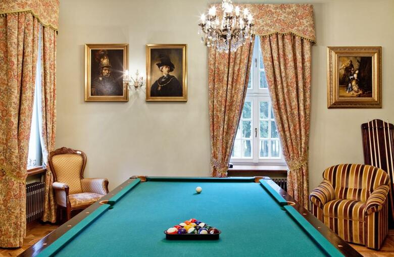 Hostal Palac Pac�ltowo