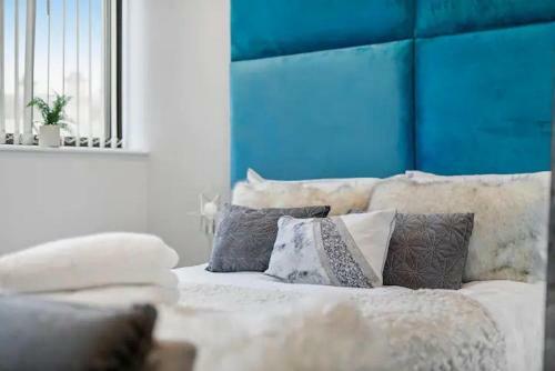 Apartamento Marble Deluxe - City Centre Apt- Parking & Wifi