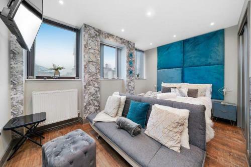Apartamento Marble Deluxe - City Centre Apt- Parking & Wifi