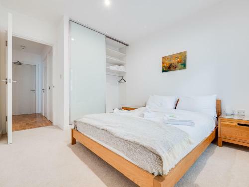 Pass The Keys Modern 1 Bedroom Apartment In Central Manchester