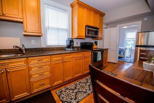 Apartamento King George Downtown Annapolis Getaway