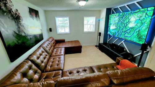Private Ground Level Suite With Patio