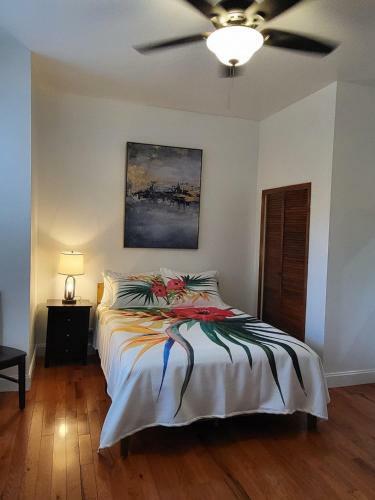 Reservoir Hill Mansion - 4 Bedrooms