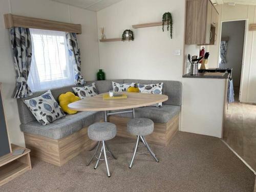 Luxury Park Holiday Home (4)