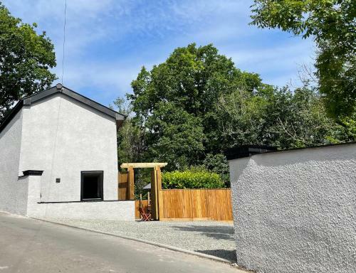 Falls Cottage By Solace Stays
