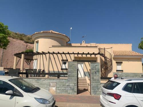 Captivating 3bed Villa In Murcia With Private Pool