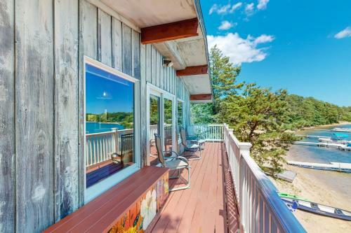 House On Big Sandy Pond