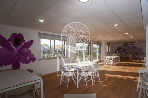 Apartamento Casa Patty - Iv�n Luxury Homes - 11� Pta. Norte - 1� L�nea De Playa