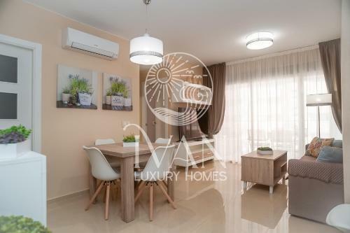 Apartamento Casa Patty - Iv�n Luxury Homes - 11� Pta. Norte - 1� L�nea De Playa