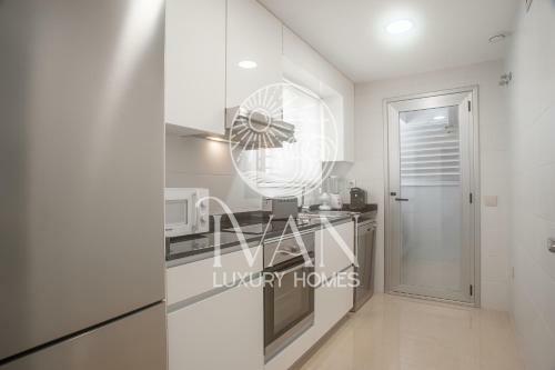 Apartamento Casa Patty - Iv�n Luxury Homes - 11� Pta. Norte - 1� L�nea De Playa