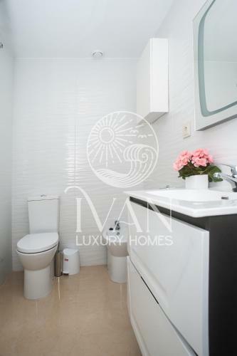 Apartamento Casa Patty - Iv�n Luxury Homes - 11� Pta. Norte - 1� L�nea De Playa