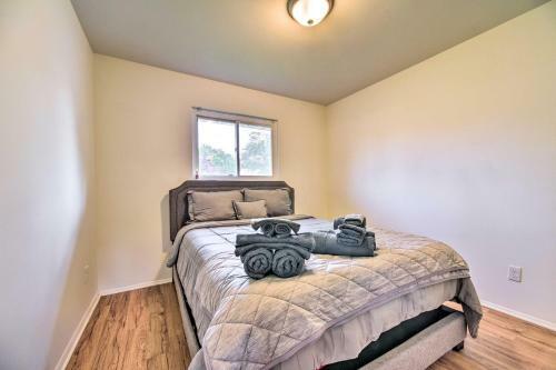 Cozy Center Line Home With Fenced Yard And Office