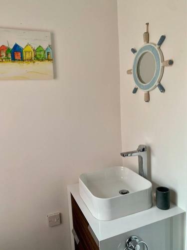 Charming 1-bed Apartment In Lytham Saint Annes