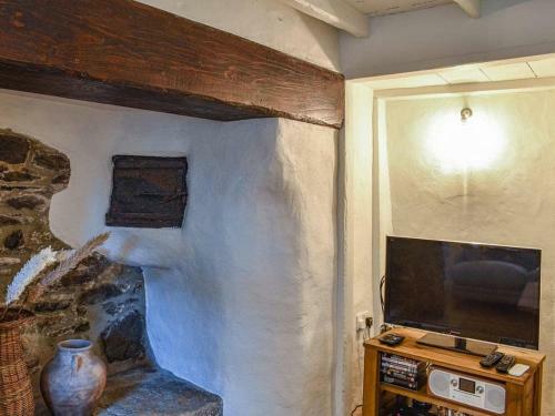 Old Lanvean Cottage