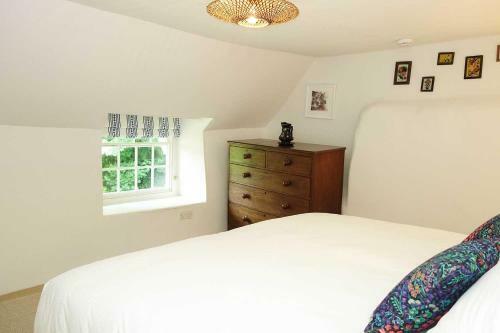 Old Lanvean Cottage