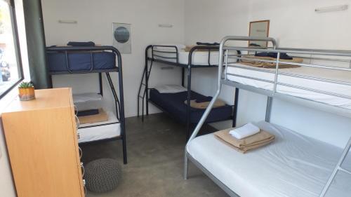 Albergue Bay Adventurer Apartments