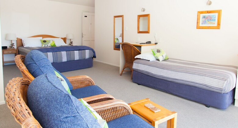 Admirals View Lodge