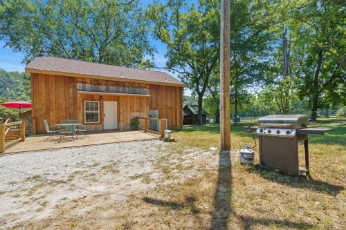 Bluff Cabin
