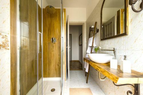 Apartamento Hostly - Il Casale Dei Nin�