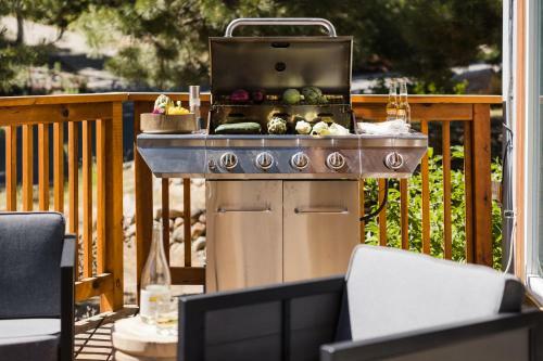 Fiddler By Avantstay Spacious Modern Tahoe Cabin With Chic & Cozy Design