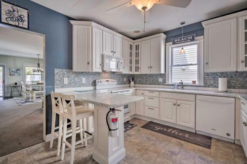 Charming Ocean City Townhome Walk To Beach!