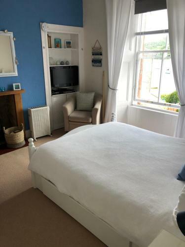 Tighnabruaich Duplex Apartment - Sea Views